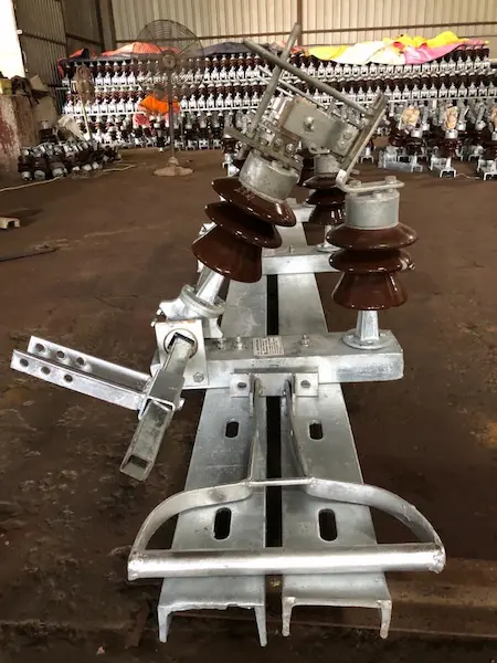 11kV 400 Amp post type GO switch for overhead power distribution